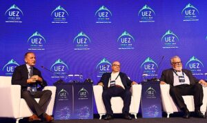unlu-akademisyenler-uez-sapanca-2024te-felsefe-ve-modern-bilimi-ele-aldi-UtWhyDCV.jpg