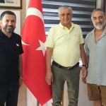 unlu-oyuncu-selim-bayraktar-baskan-topaloglunu-ziyaret-etti.jpg