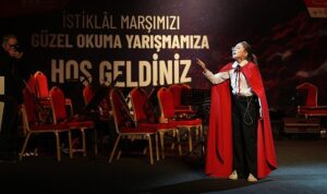 uskudarda-istiklal-marsini-en-guzel-okuyanlar-belli-oldu-eEX82694.jpg