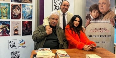 usta-isimler-tuyapta-bulustu-serpil-cakmakli-ve-halil-ergun-ihsan-tasi-yalniz-birakmadi.jpg