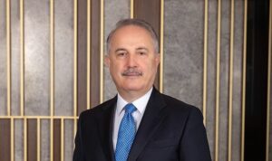 vakifbank-2023-yilinda-63-milyar-dolar-ile-yurtdisindan-en-cok-kaynak-saglayan-banka-oldu-na189N2b.jpg