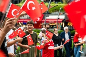 watergarden-istanbul-turkiye-cumhuriyetinin-101-yilini-coskuyla-kutluyor.jpg