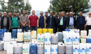 yenisehir-belediyesi-urettigi-organik-solucan-gubresini-ciftcilere-ulastiriyor-bhZuW3M6.jpg