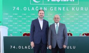 yesilayin-yeni-genel-baskani-doc-dr-mehmet-dinc-oldu-eFEXMdIF.jpg