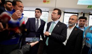 yuzde-100-elektrikli-420-kisilik-cevreci-metrobusun-test-surusune-ekrem-imamoglu-taniklik-etti-D8iJ1dkV.jpg