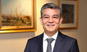 zurich-liderlik-ekibini-atilla-benli-ile-daha-da-guclendiriyor-zFXr215j.jpg